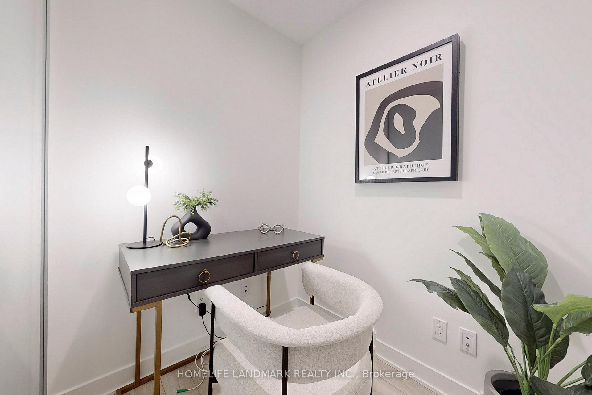 2 Bedrooms Condo at 17 Bathurst, Toronto For sale