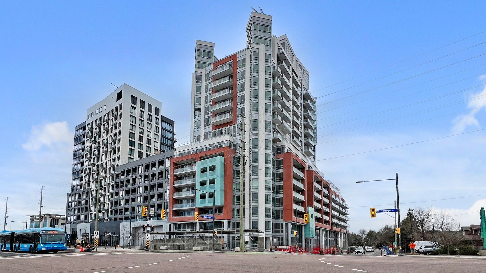 8888 Yonge Street 215