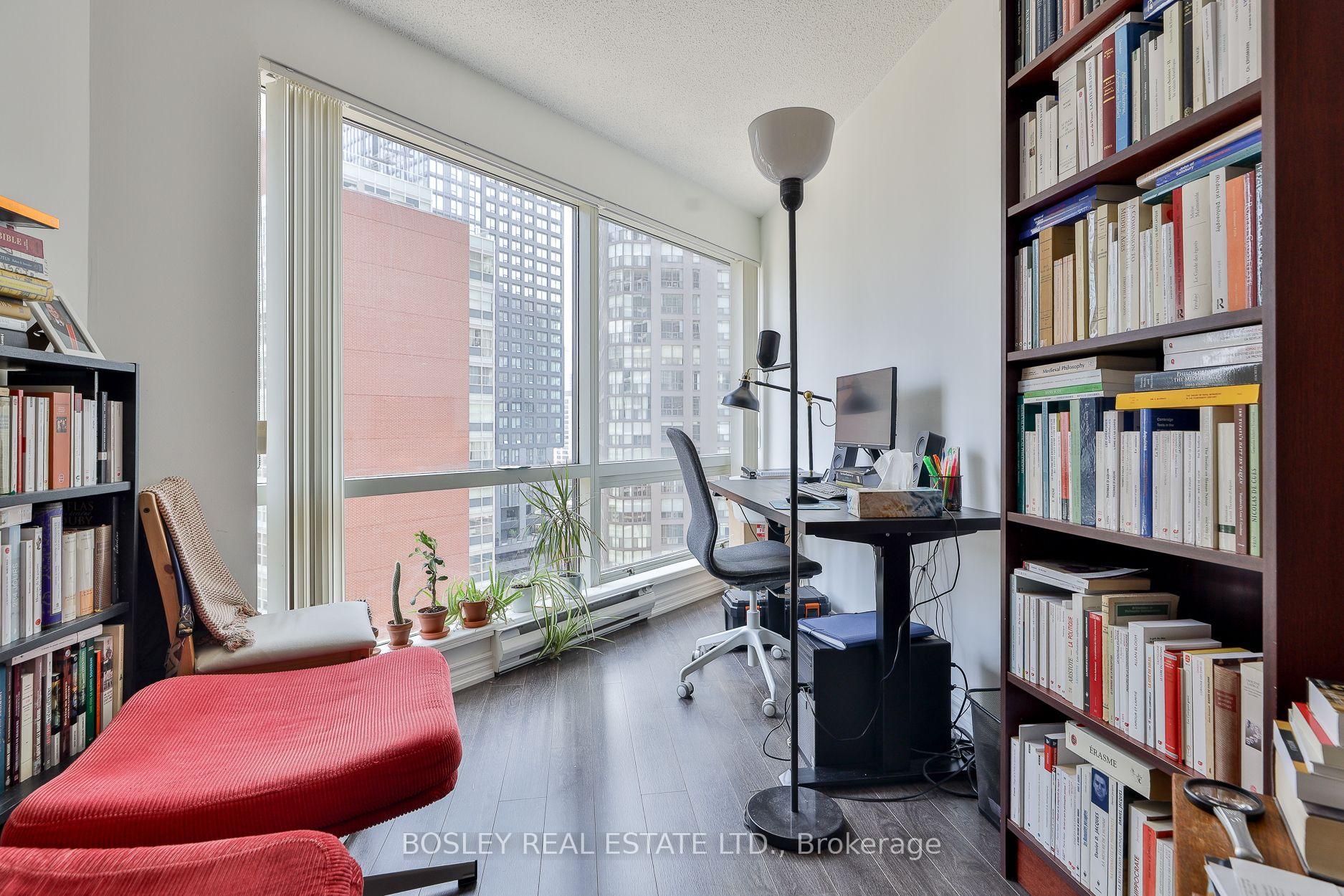 2 Bedrooms Condo at 1001 Bay, Toronto For sale