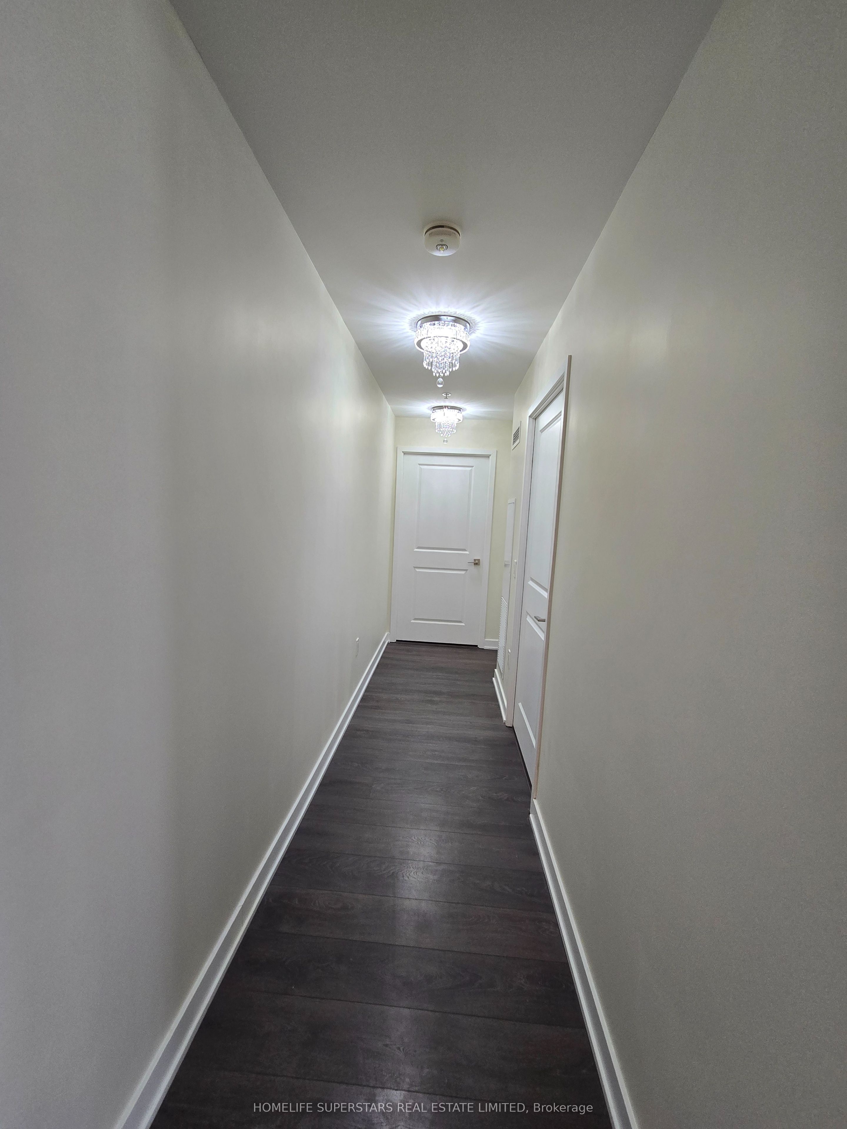 85 Oneida Crescent, #1113