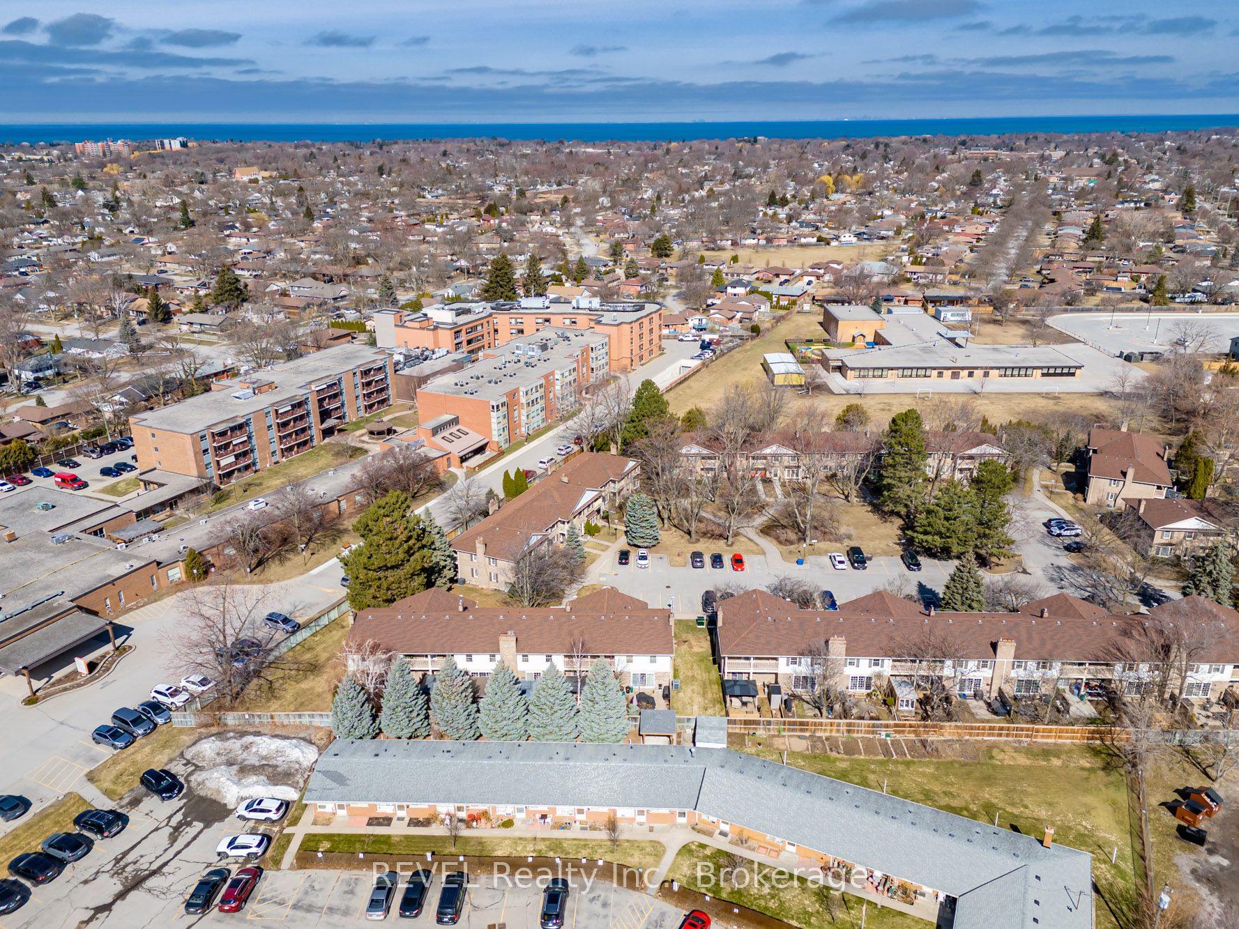 409 Vine Street, #12
