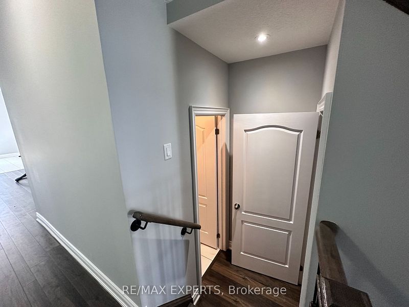 1273 Peelar Crescent