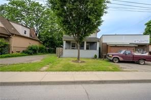 372 Beach Road, Hamilton, ON L8H 3K5