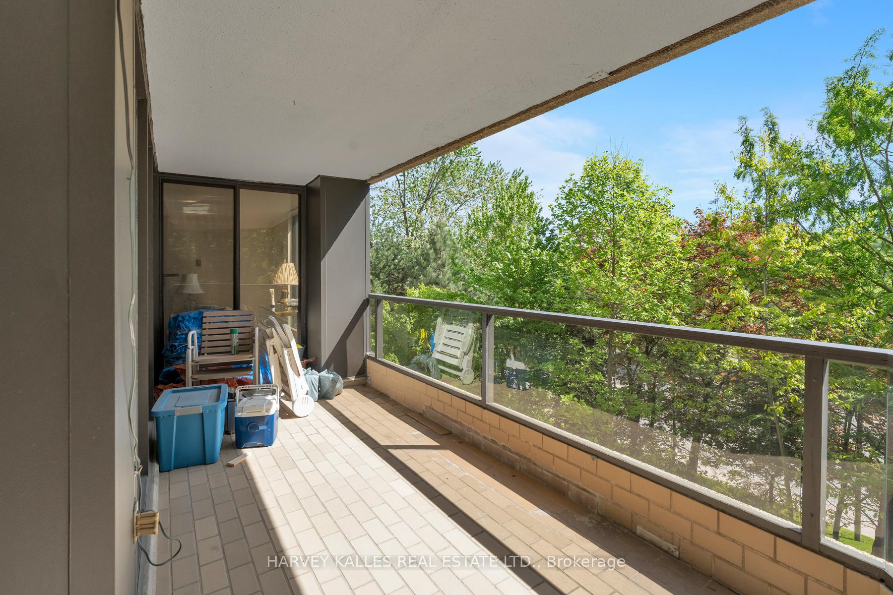 2 Bedrooms Condo at 3900 Yonge, Toronto For sale