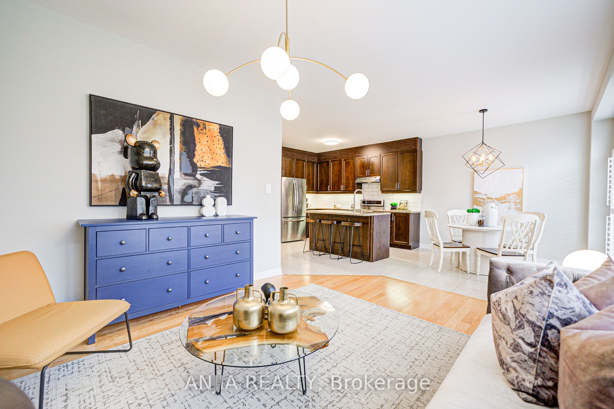 9 Desjardin Drive