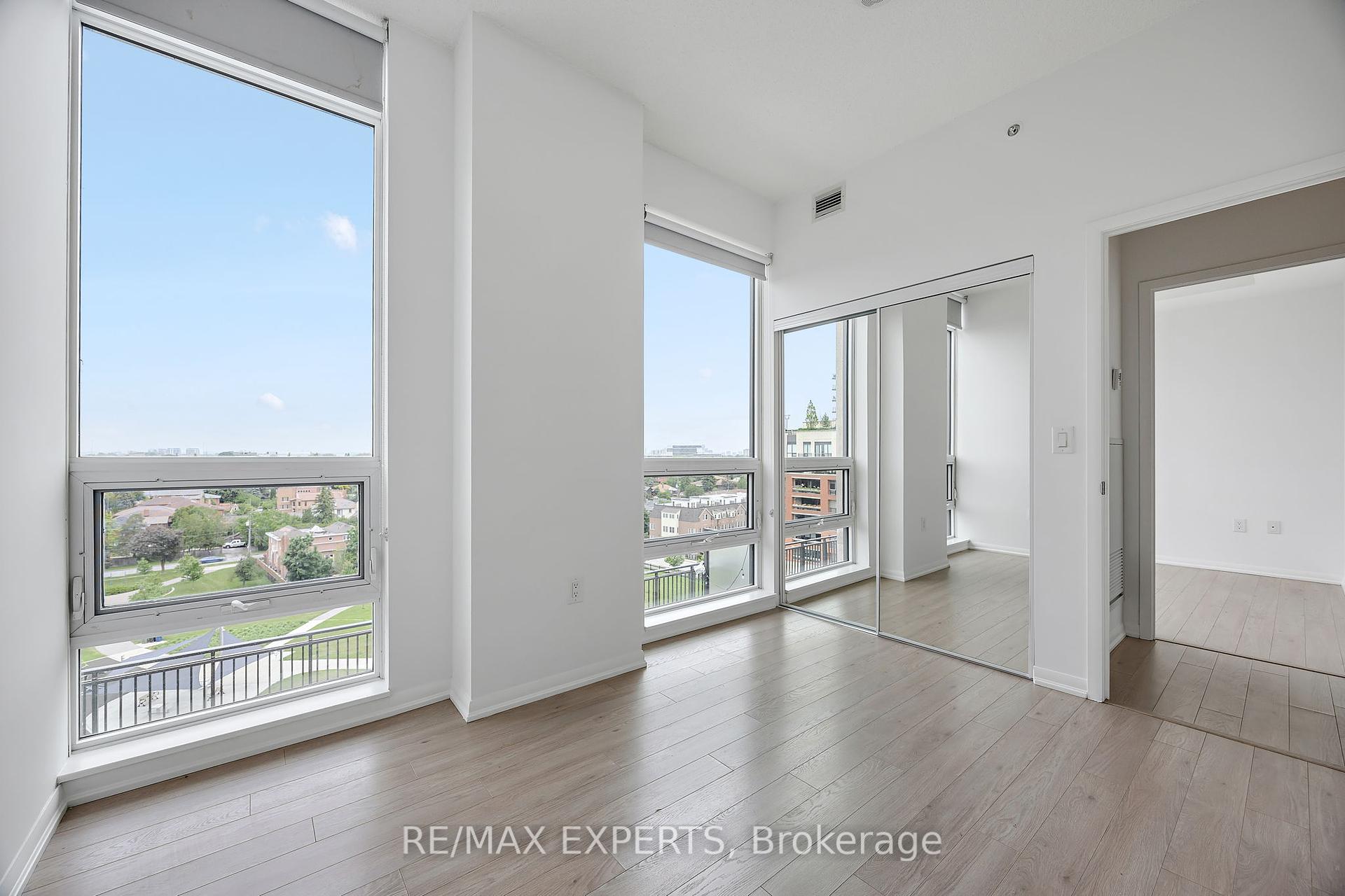 3 Bedrooms Condo at 36 Via Bagnato, Toronto For sale