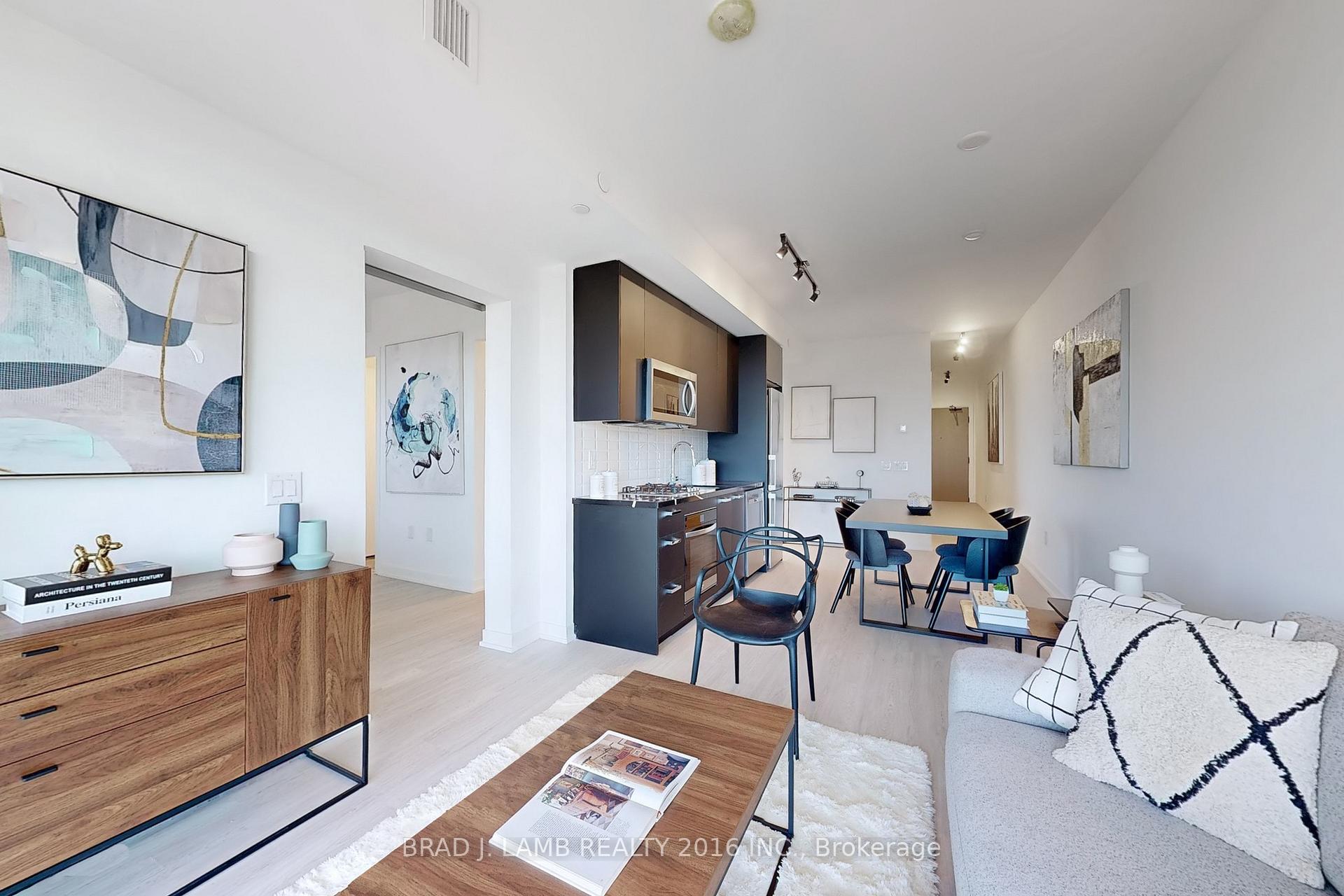 2 Bedrooms Condo at 195 McCaul, Toronto For sale