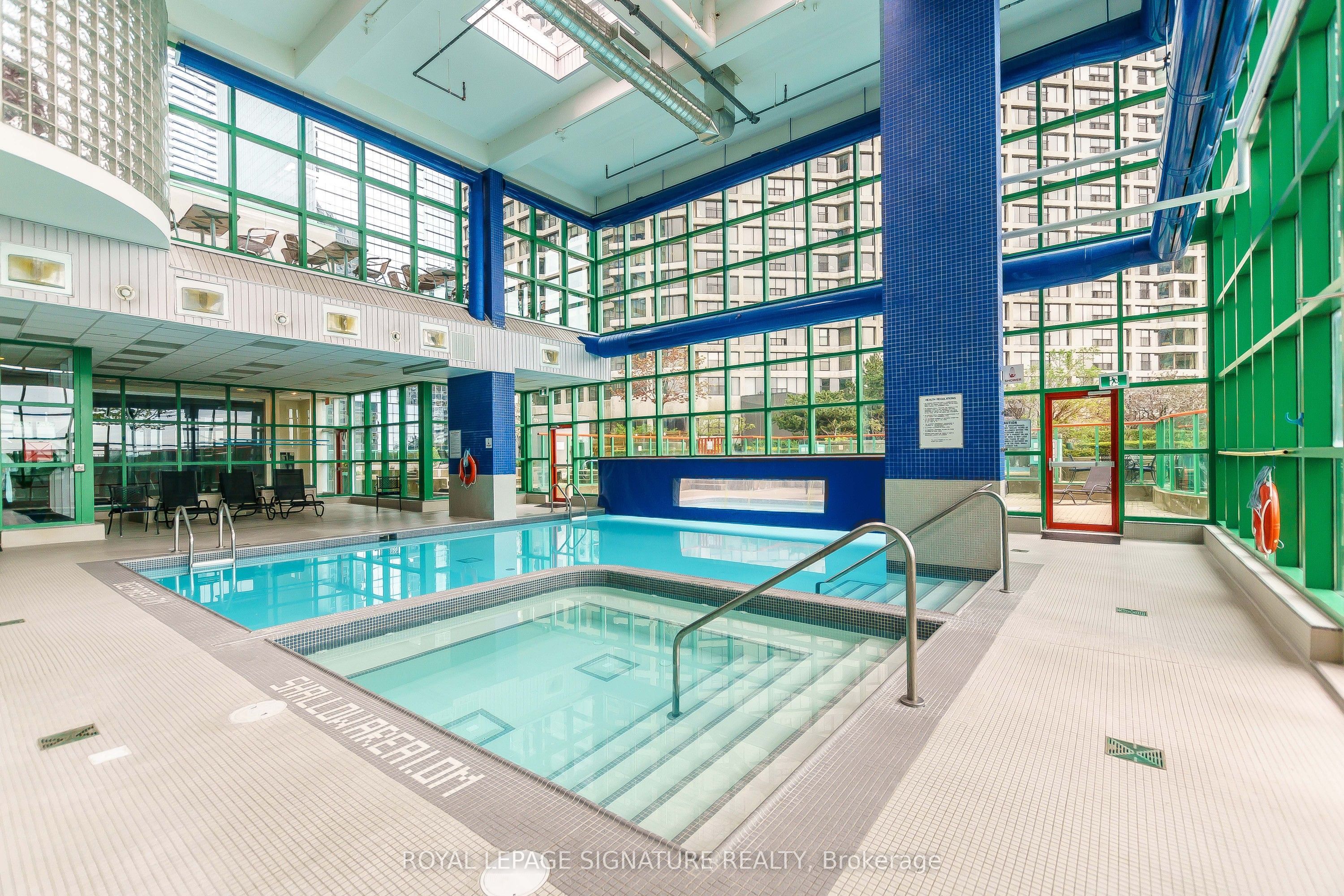 99 Harbour Square, #1812