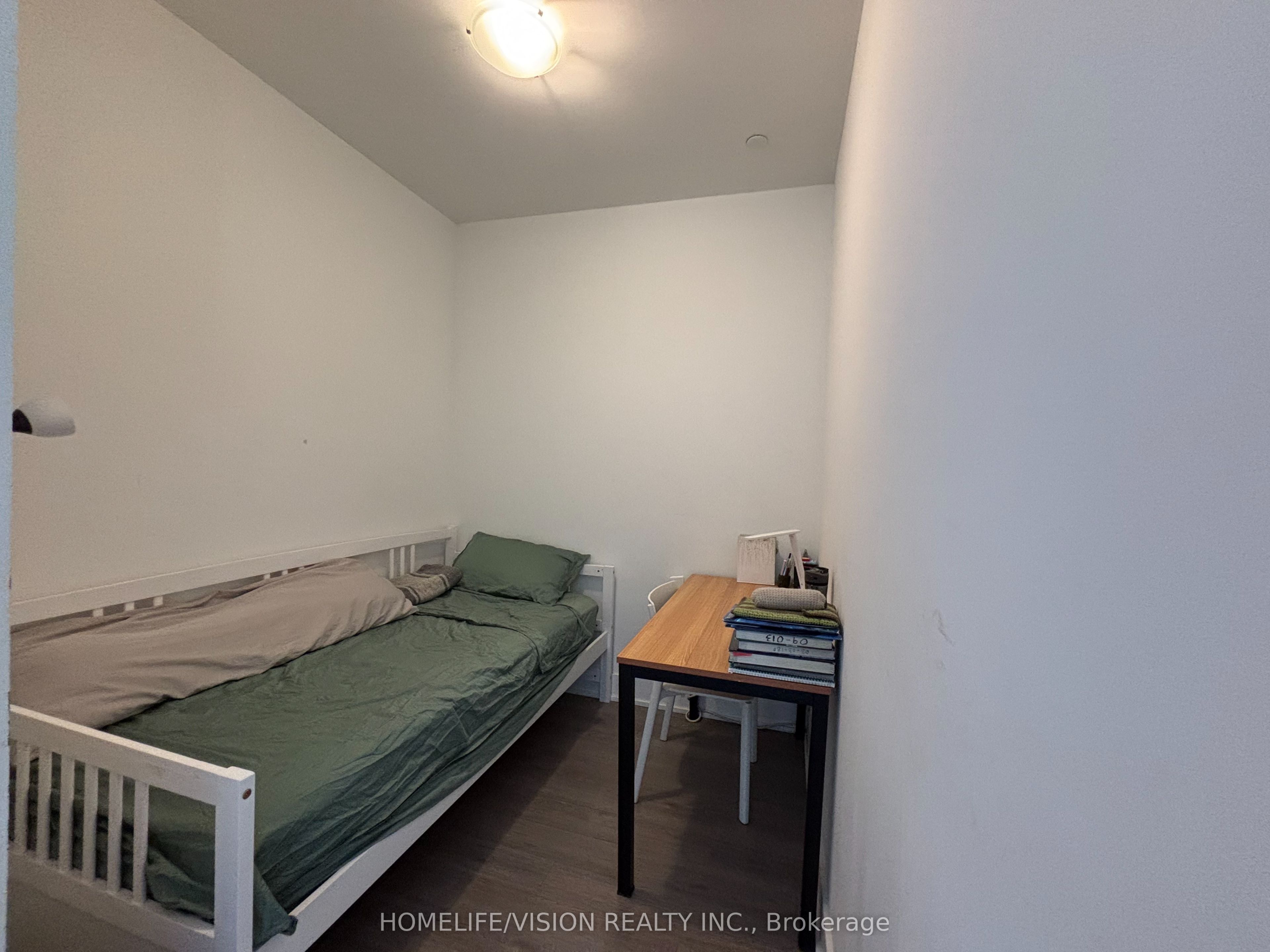 1 Belsize Drive, #423