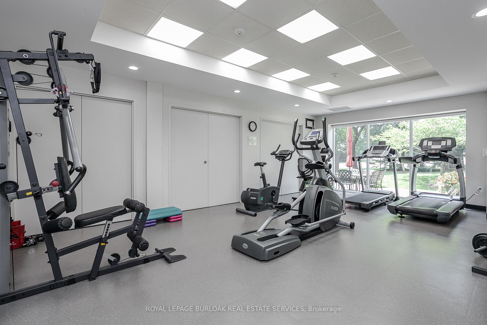 2 Bedrooms Condo at 2085 Amherst Heights, Burlington For sale