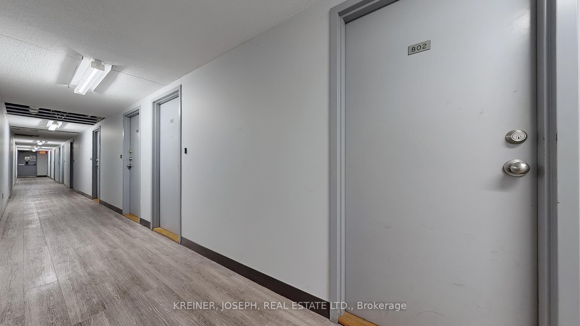 3 Bedrooms Condo at 900 Steeles,  Vaughan For sale