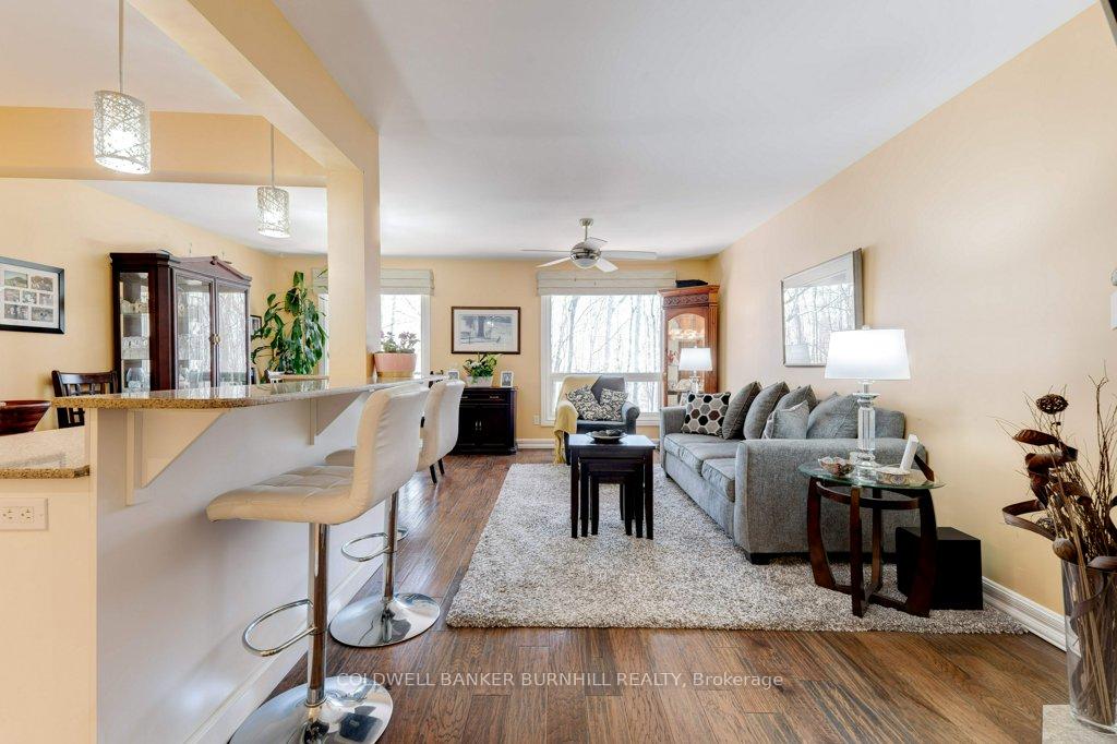 3 Bedrooms Condo at 2301 CAVENDISH,  Burlington For sale