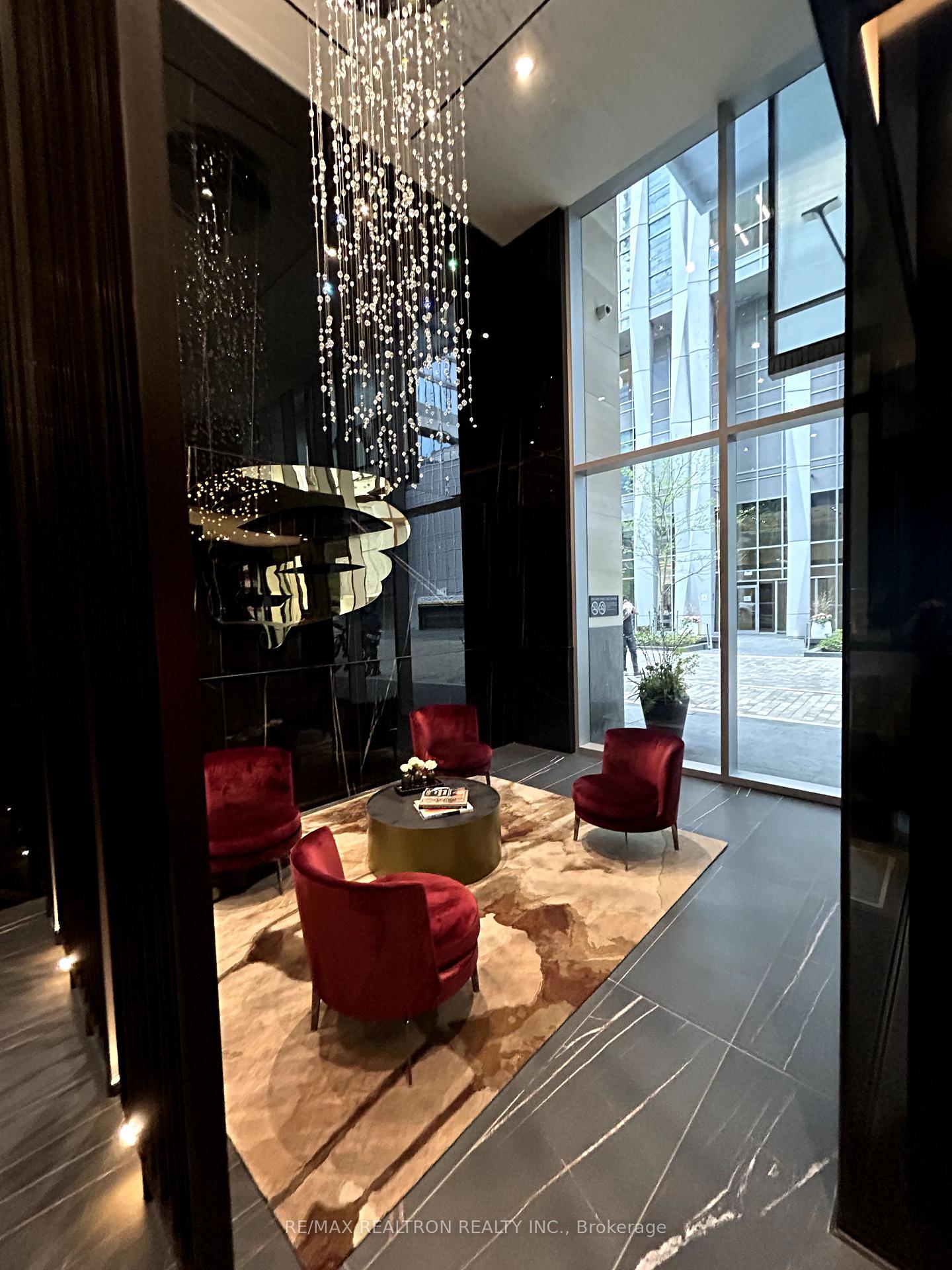 2 Bedrooms Condo at 11 Yorkville, Toronto For sale