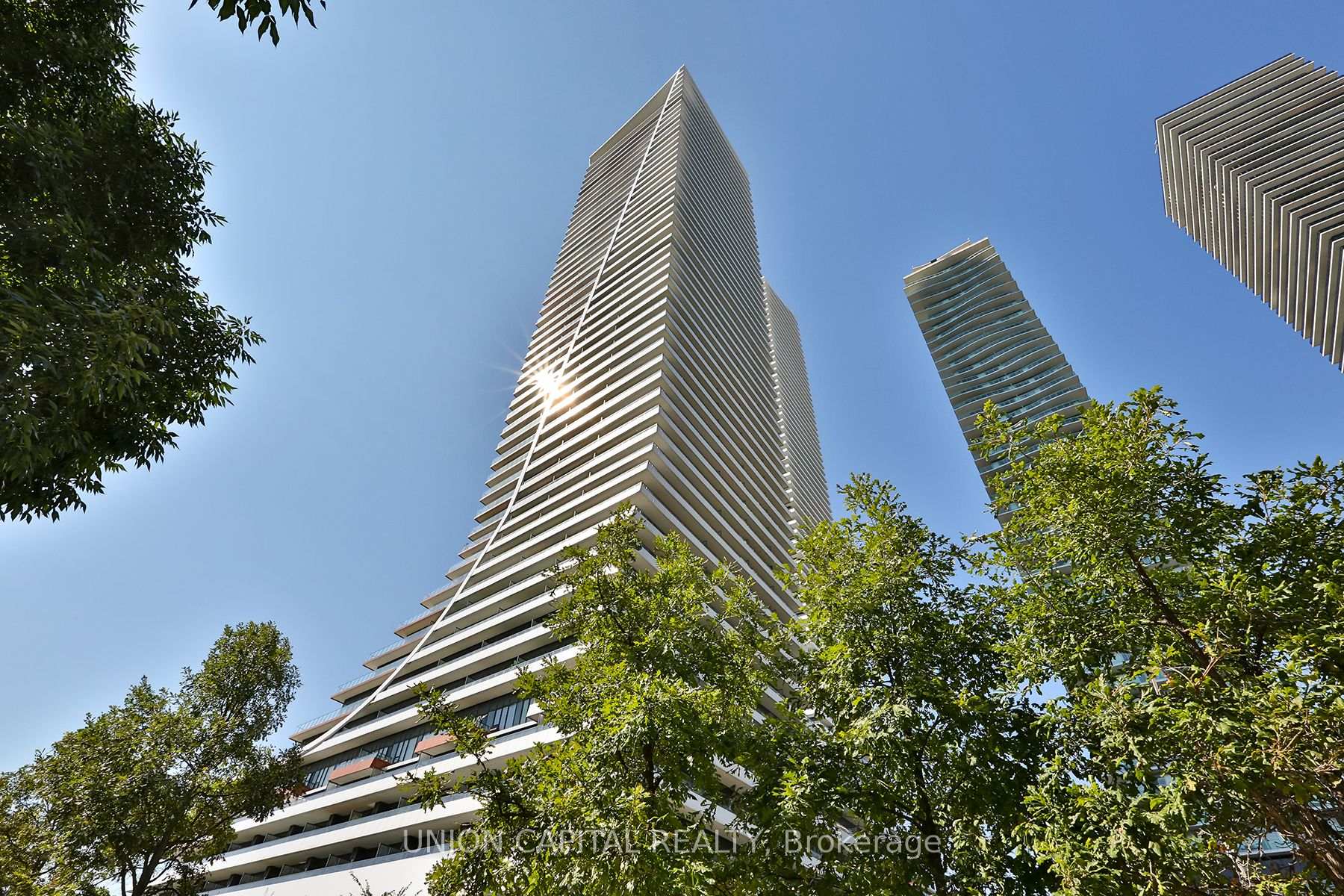 2 Bedrooms Condo at 20 Shore Breeze, Toronto For sale