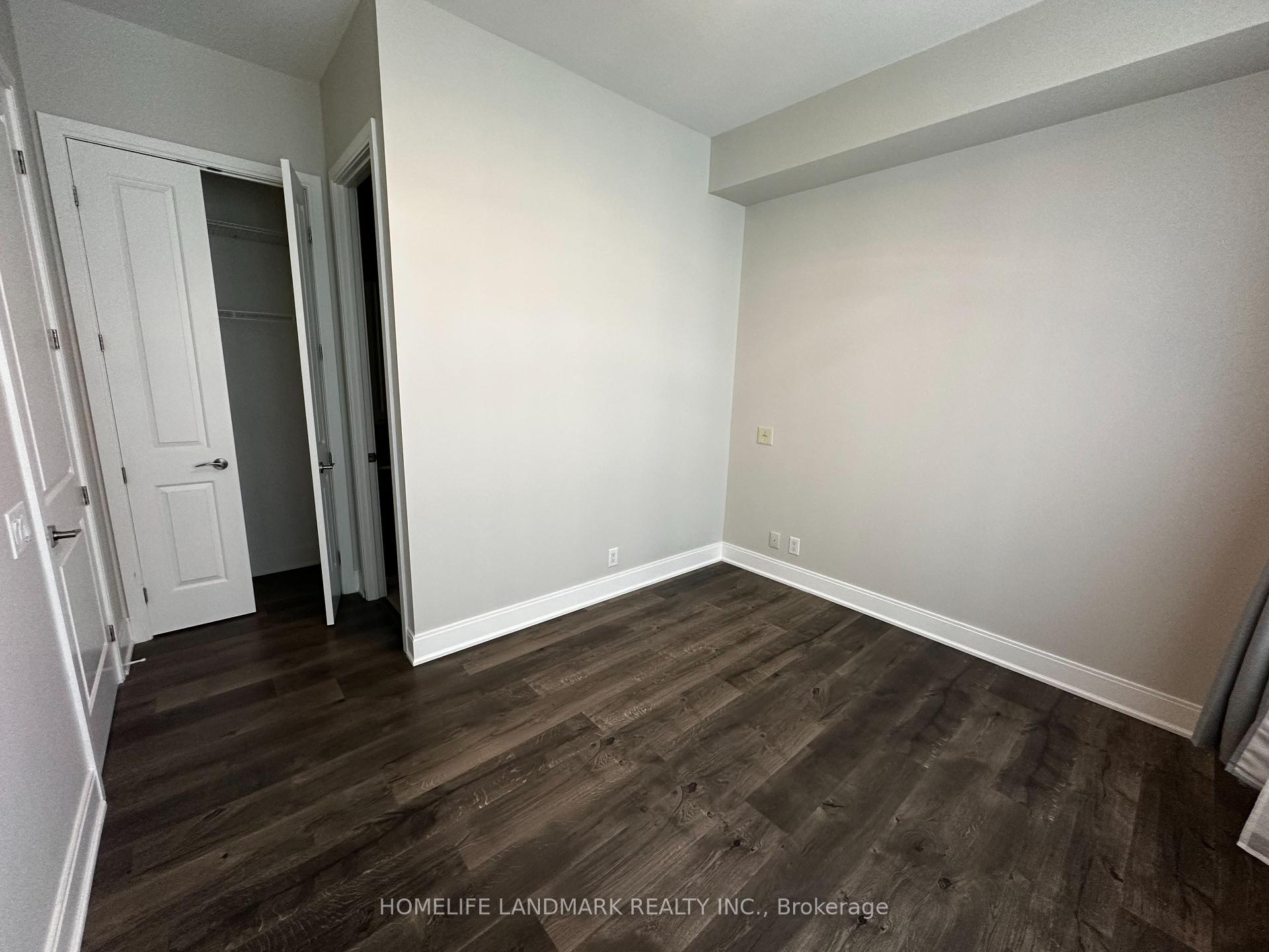 2 Bedrooms Condo at 21 Balmuto, Toronto For sale