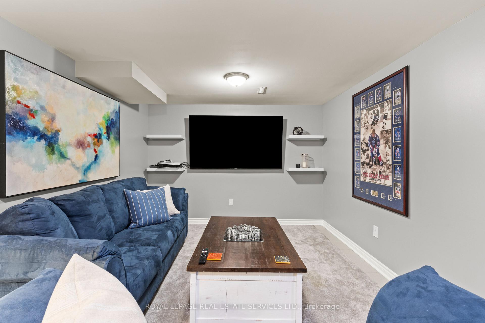 3 Bedrooms Condo at 2065 Amherst Heights, Burlington For sale