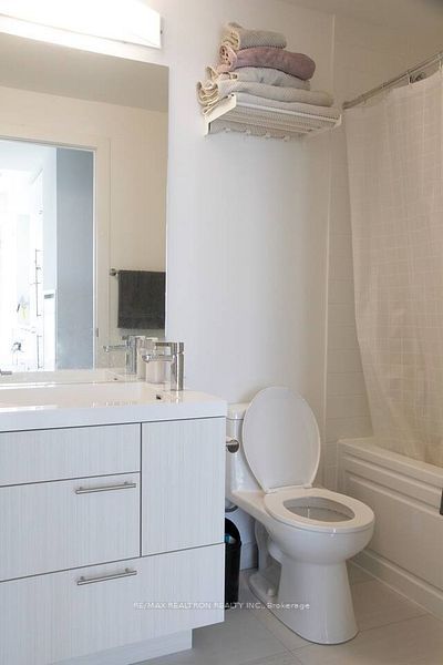 199 Richmond Street W, #2506