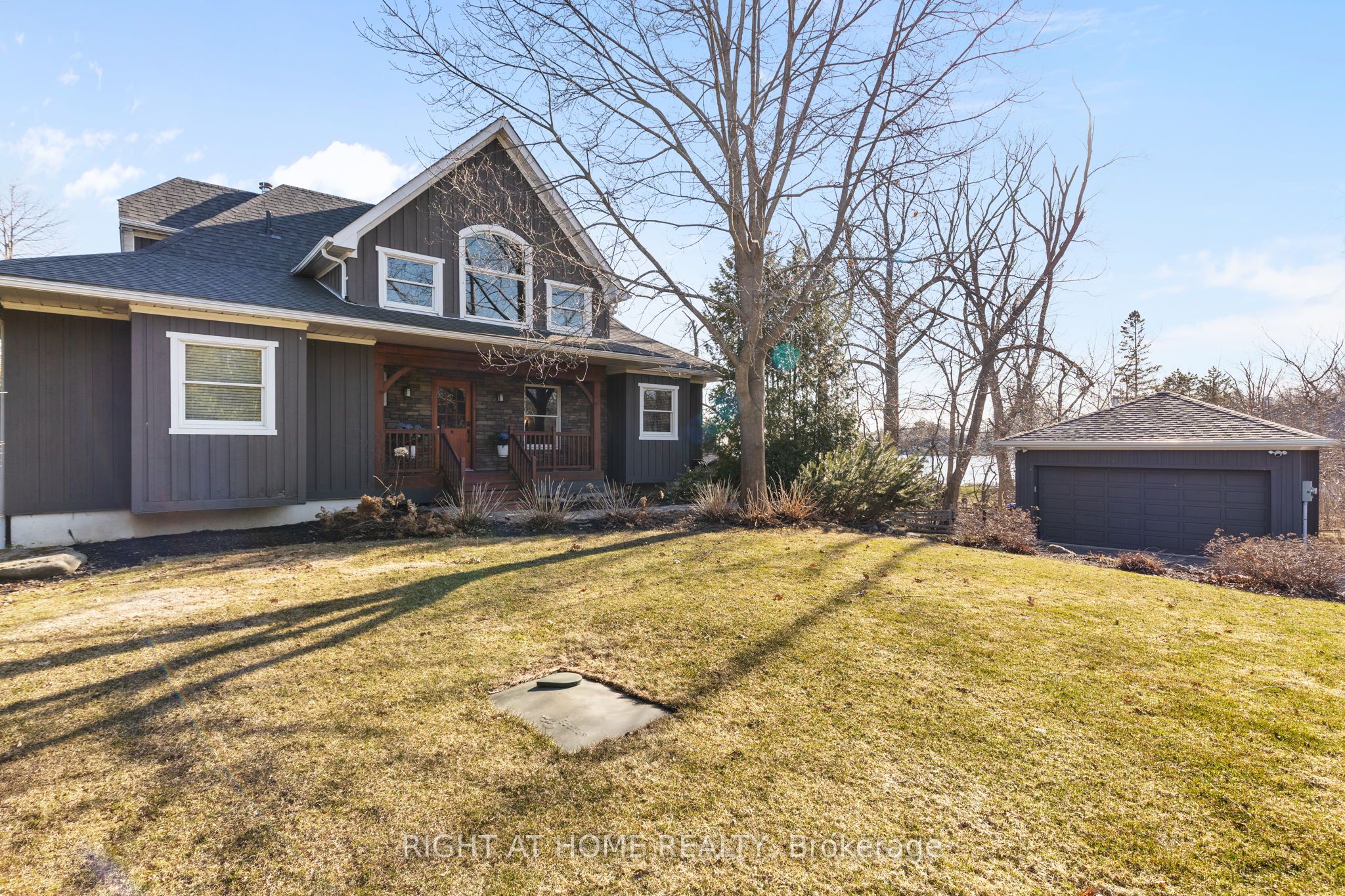 21 Lakeshore Road, Oro-Medonte, ON L3V 0K2