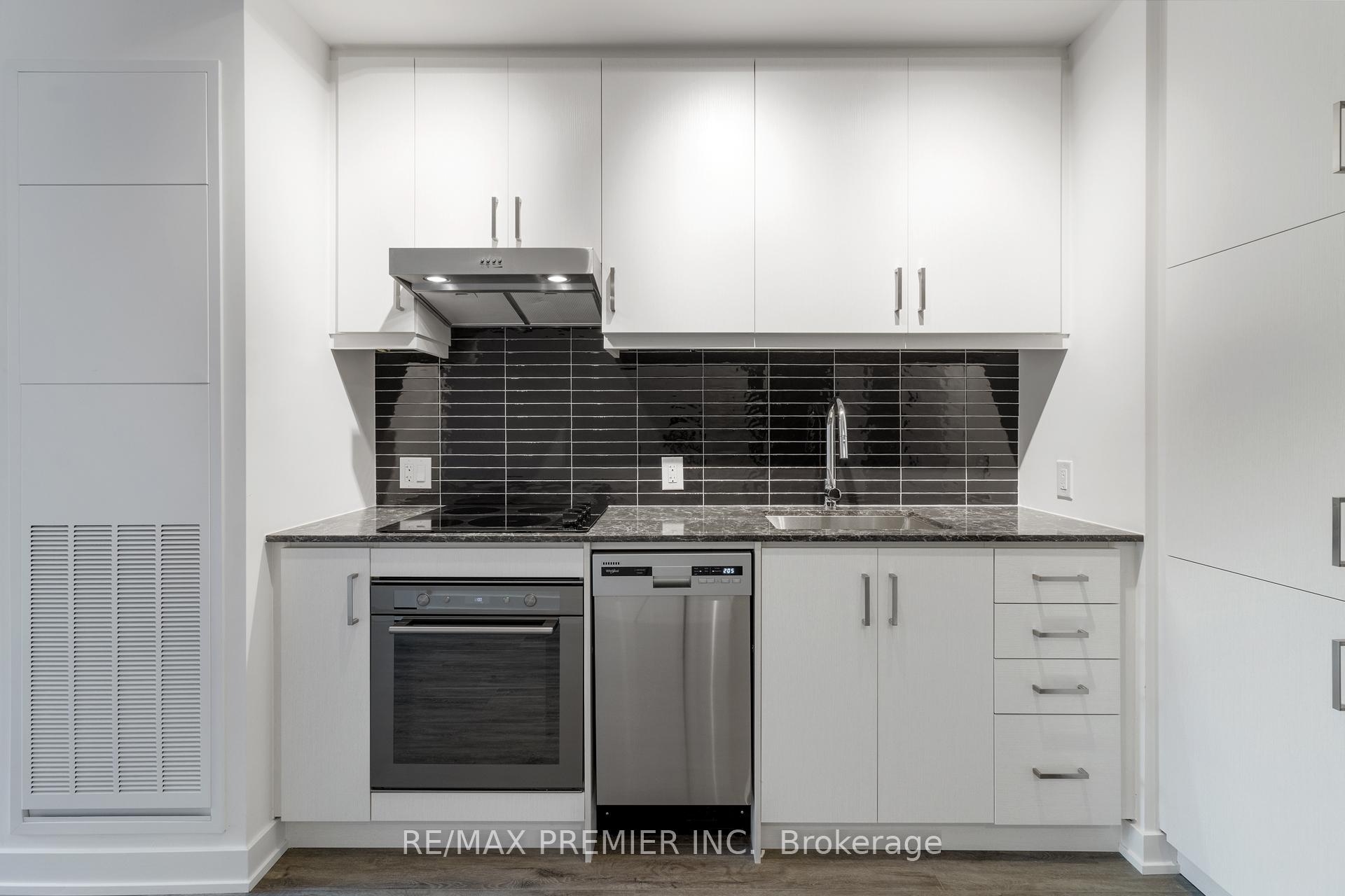 1 Bedroom Condo at 9 Tecumseth, Toronto For sale