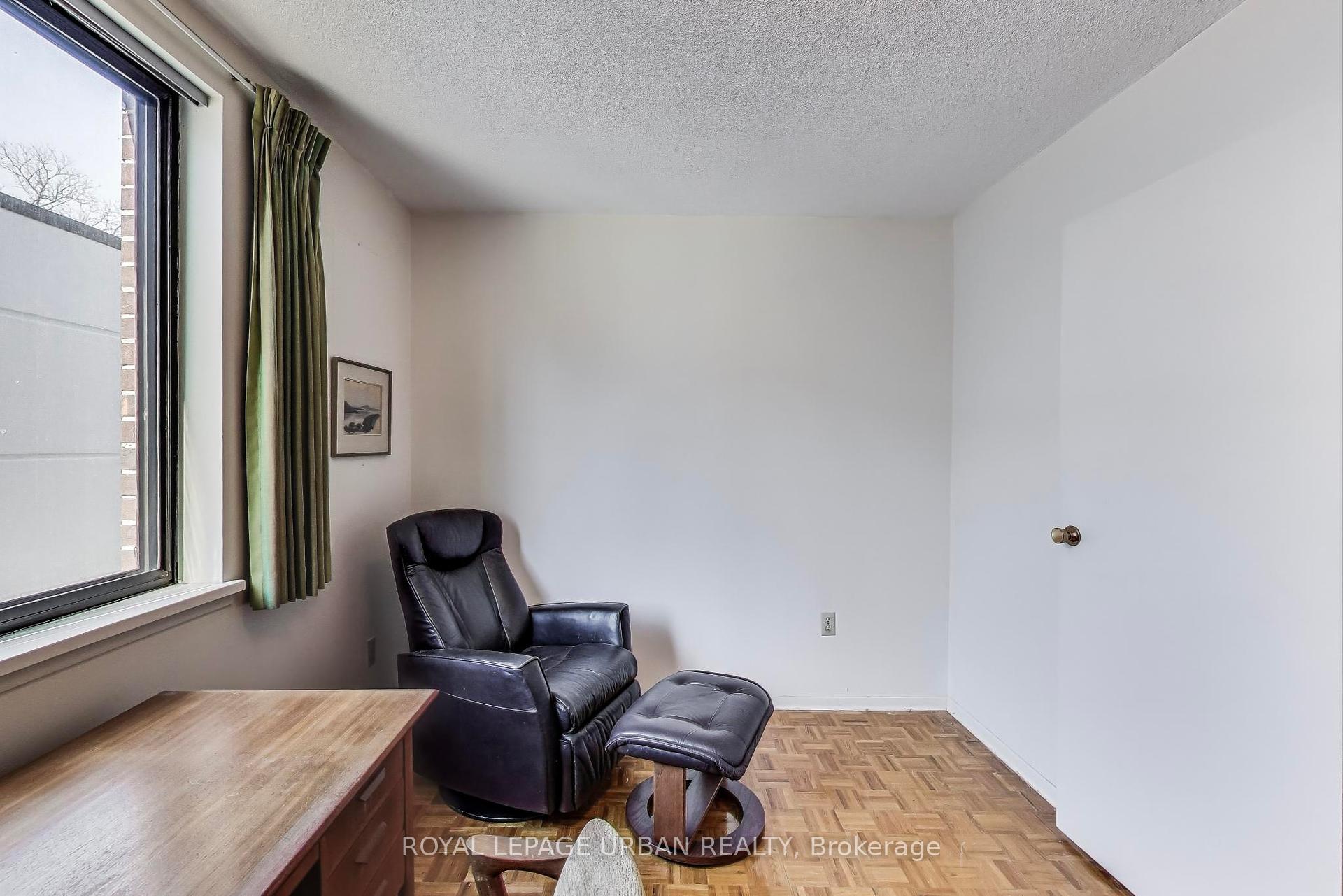 2 Bedrooms Condo at 166 Sherwood, Toronto For sale