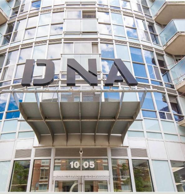 3 Bedrooms Condo at 1005 King,  Toronto For sale