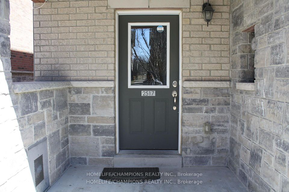 2517 Boston Glen, Pickering, ON L1X 0E5