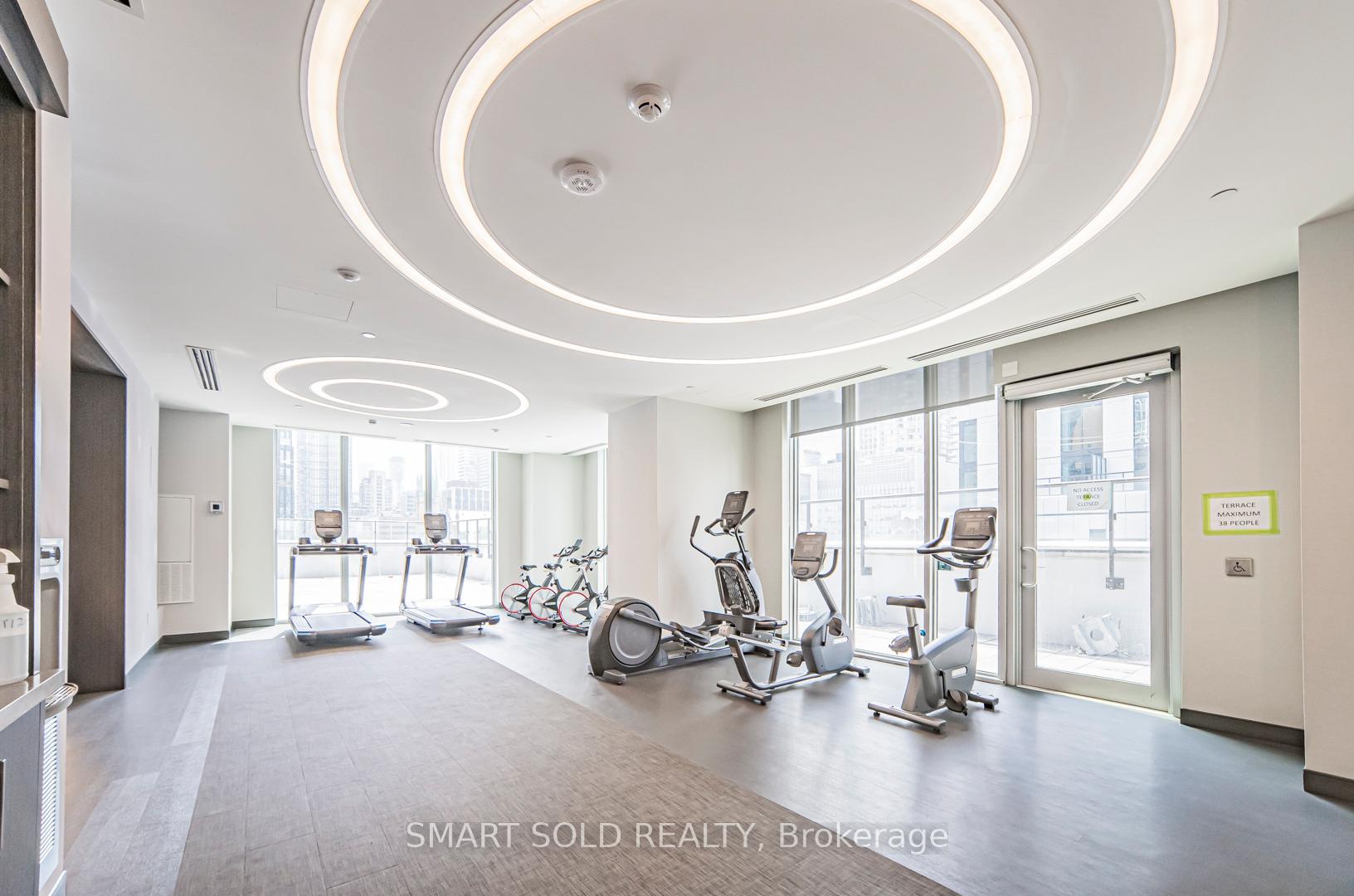 2 Bedrooms Condo at 100 Dalhousie, Toronto For sale