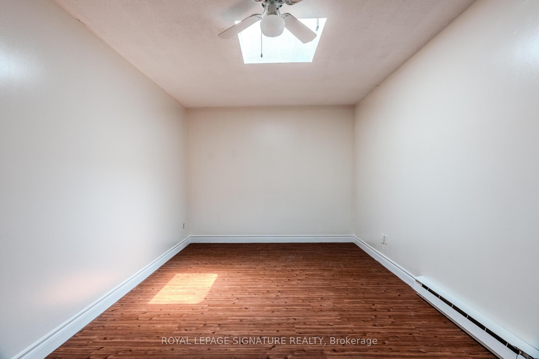1541 Dundas Street W, #B