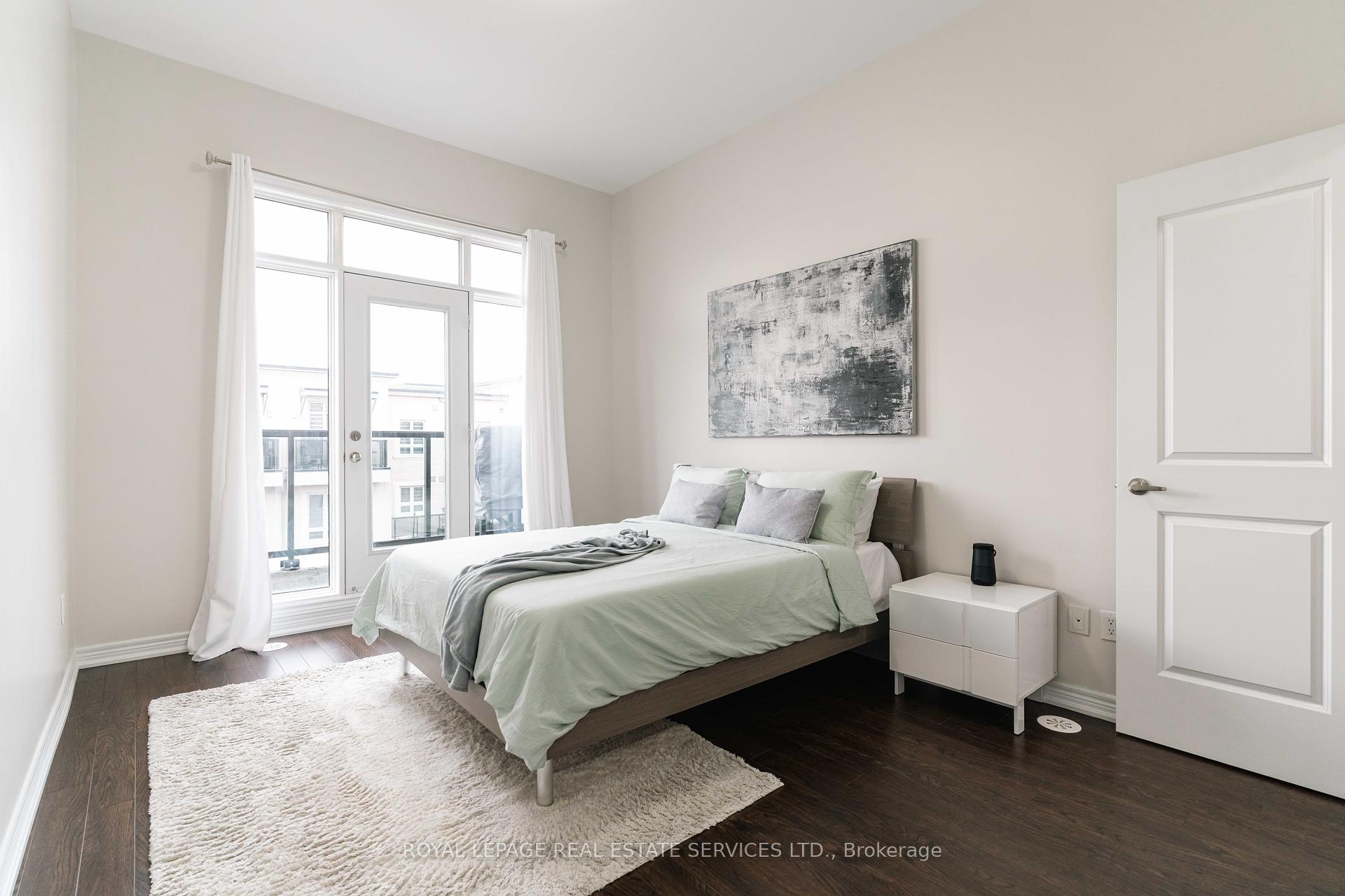 2 Bedrooms Condo at 9621 Jane, Vaughan For sale