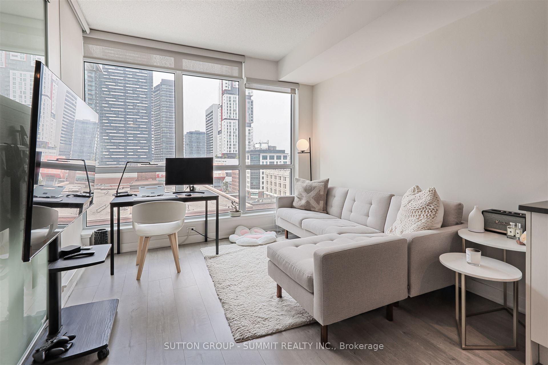1 Bedroom Condo at 30 NELSON, Toronto For sale