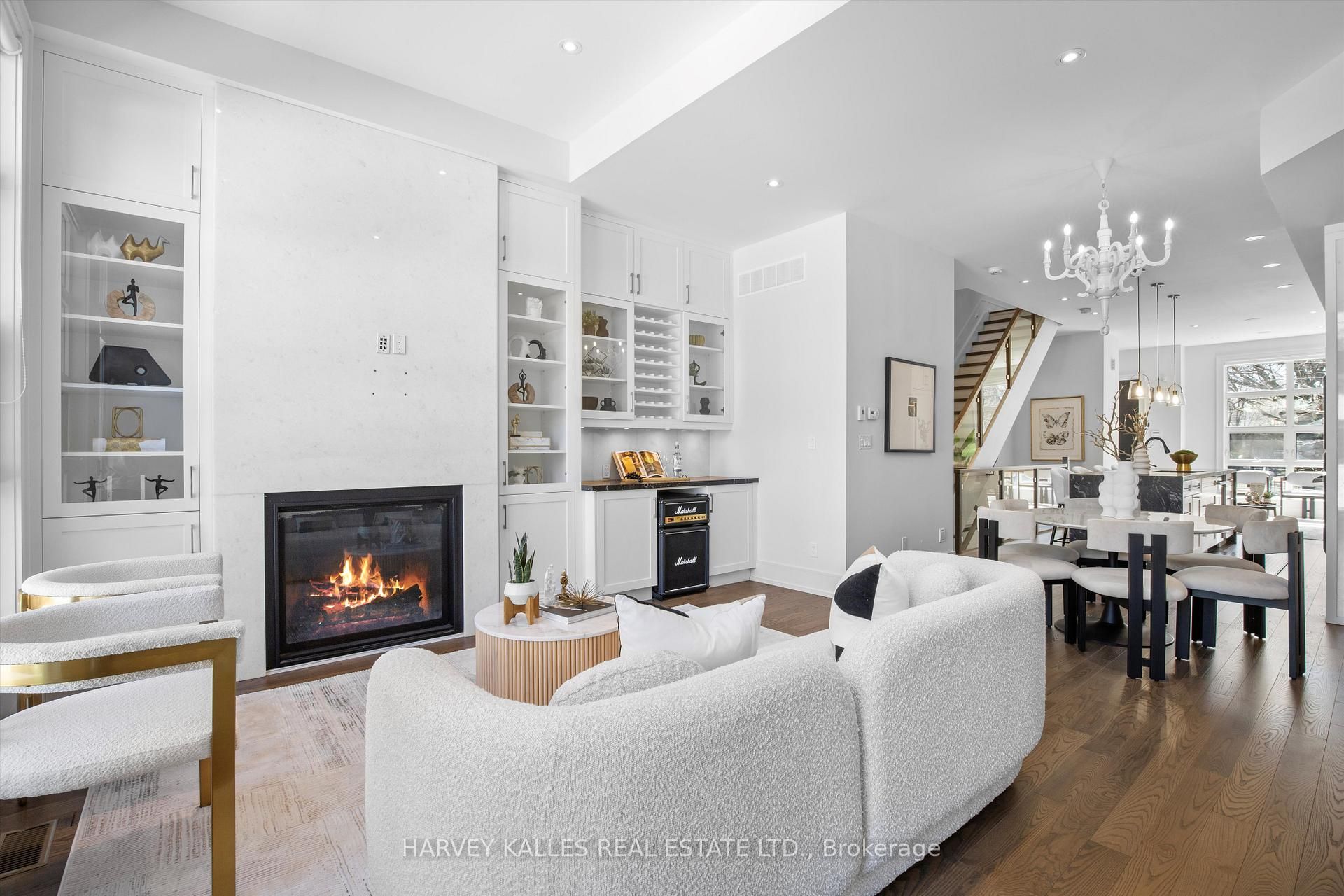 74 Woburn Avenue
