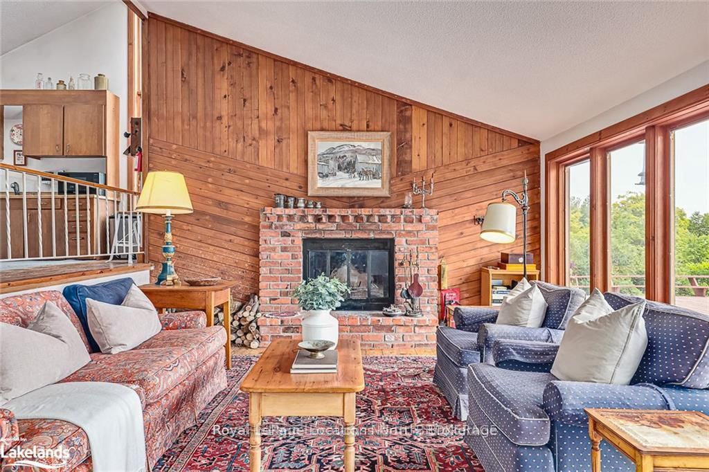 795310 The Blue Mountains Clearview Townline