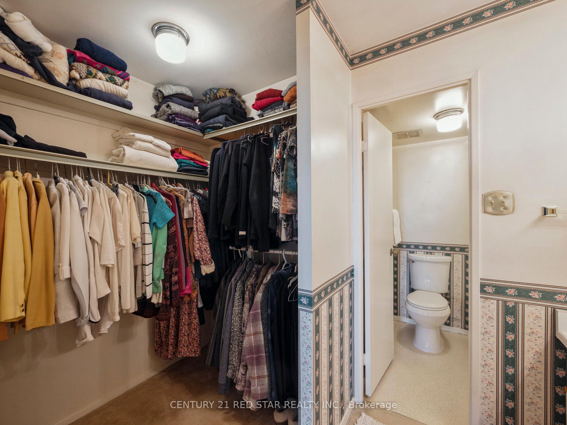 2 Bedrooms Condo at 4001 Don Mills, Toronto For sale