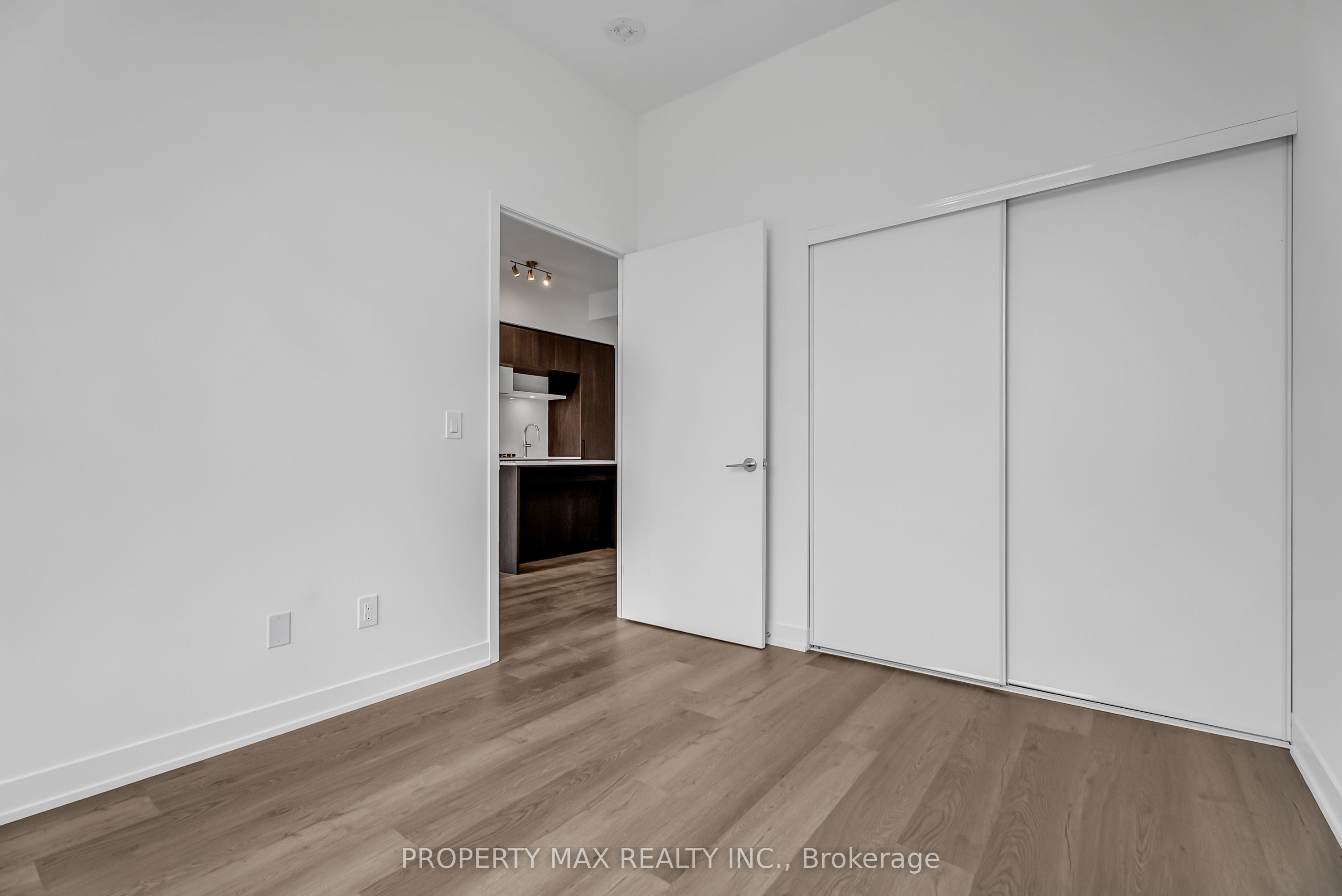 2 David Eyer Road, #1428