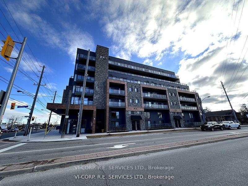 3 Bedrooms Condo at 497 Horner, Toronto For sale