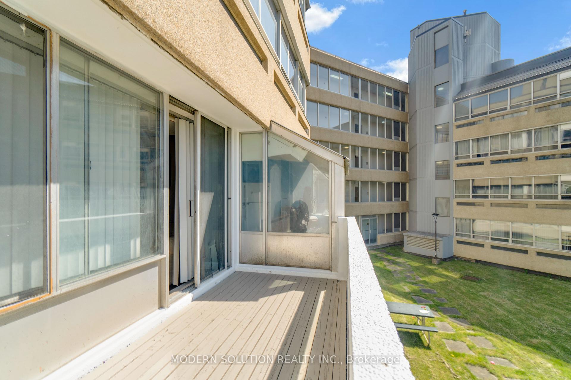 3 Bedrooms Condo at 5580 Sheppard, Toronto For sale