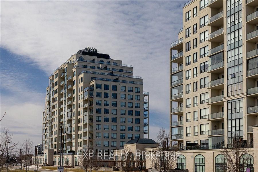 260 Villagewalk