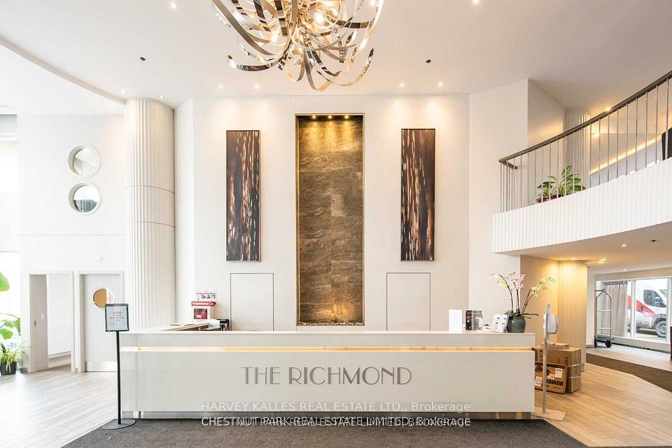 #555 - 313 Richmond Street, Toronto, ON M5A 4S7