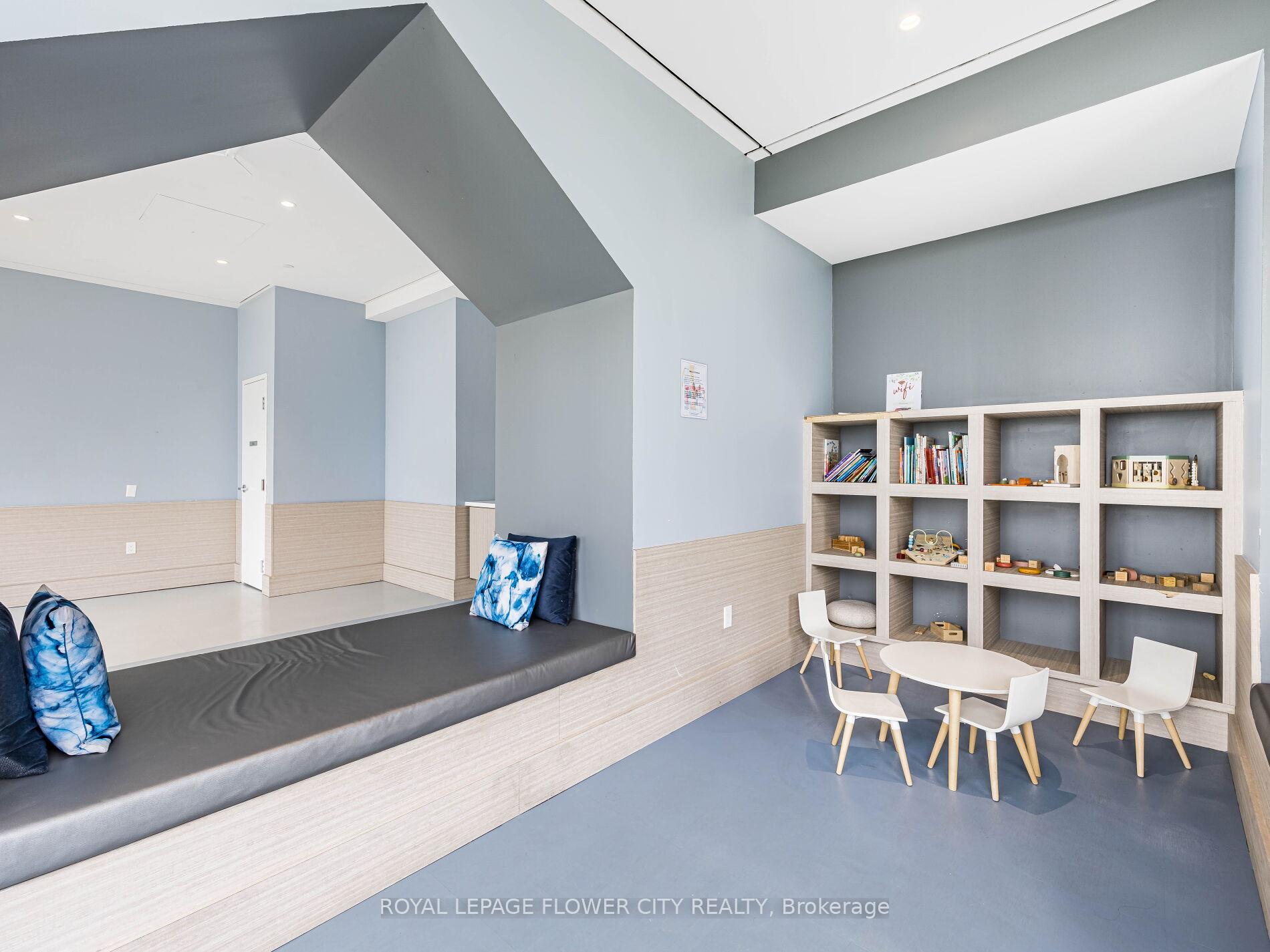 1 Bedroom Condo at 30 Gibbs, Toronto For sale
