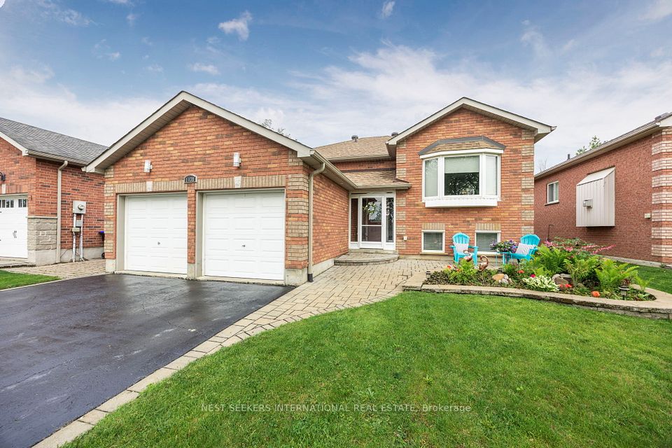 1438 Maple
