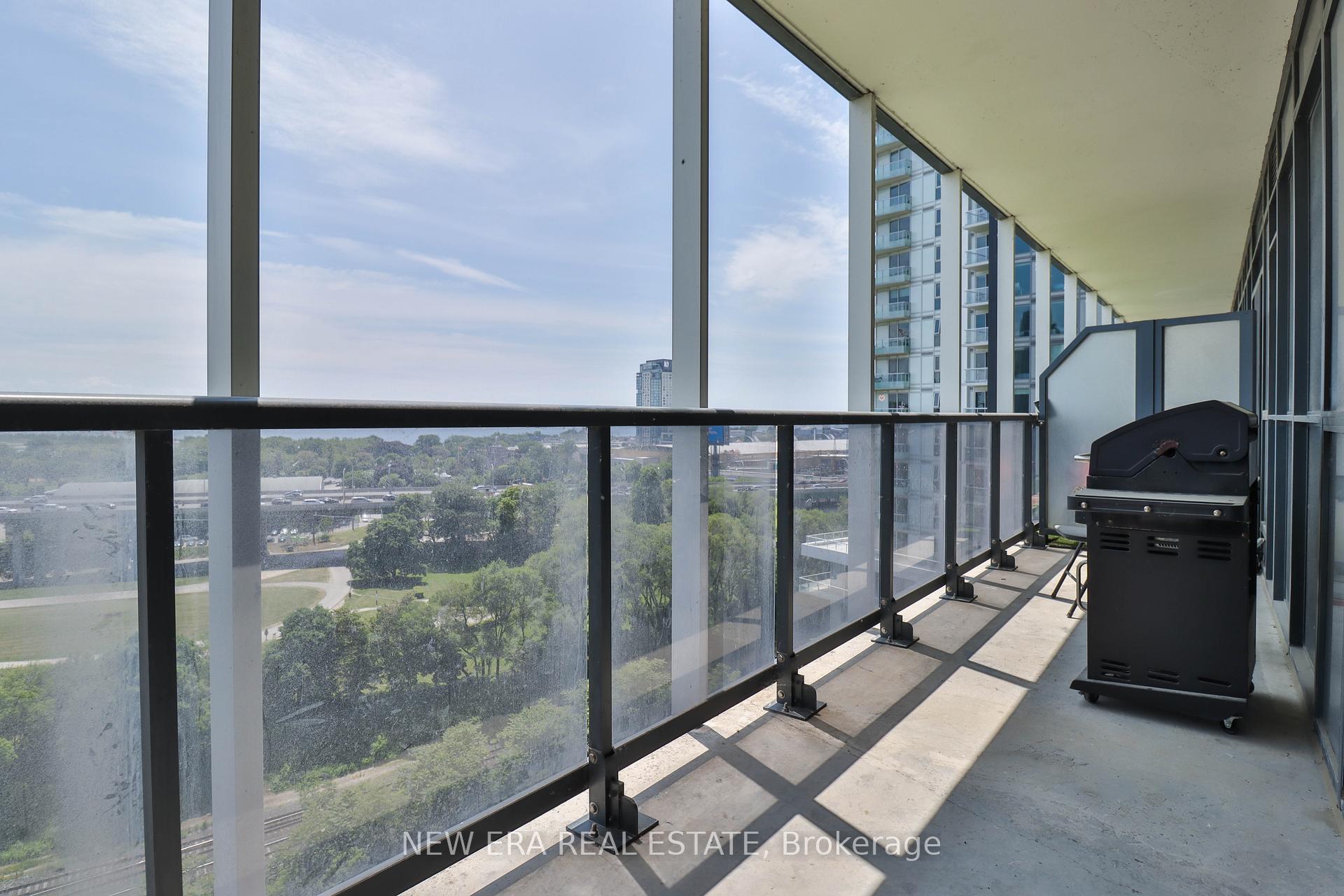 1 Bedroom Condo at 30 Ordnance, Toronto For sale