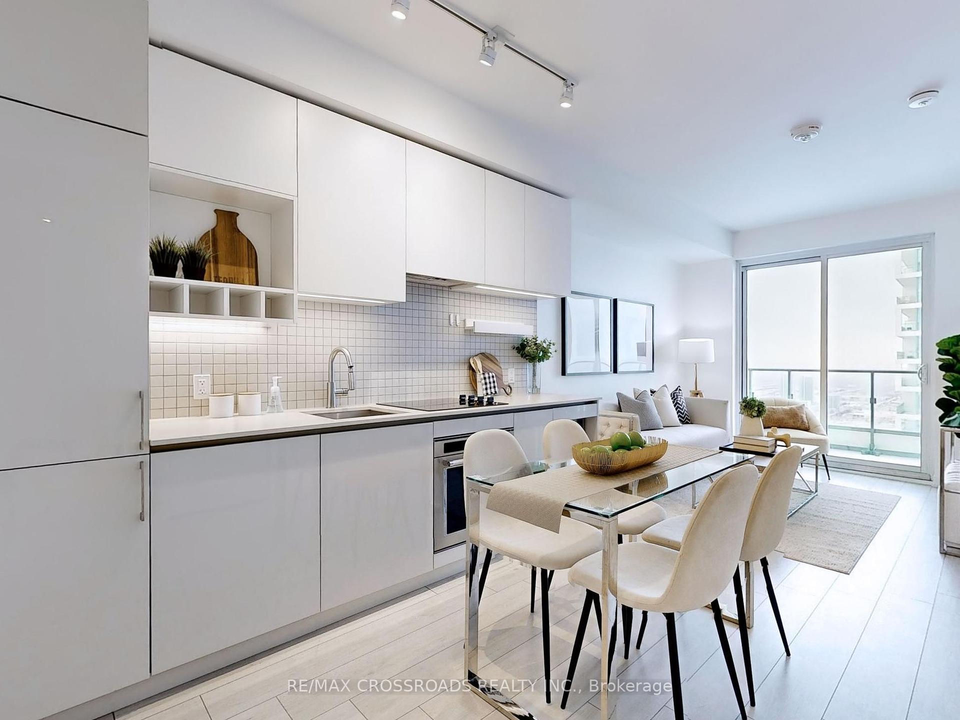 1 Bedroom Condo at 950 Portage, Vaughan For sale