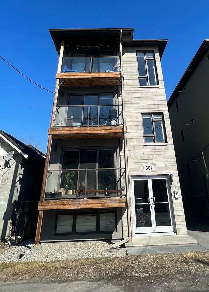 307 PICTON