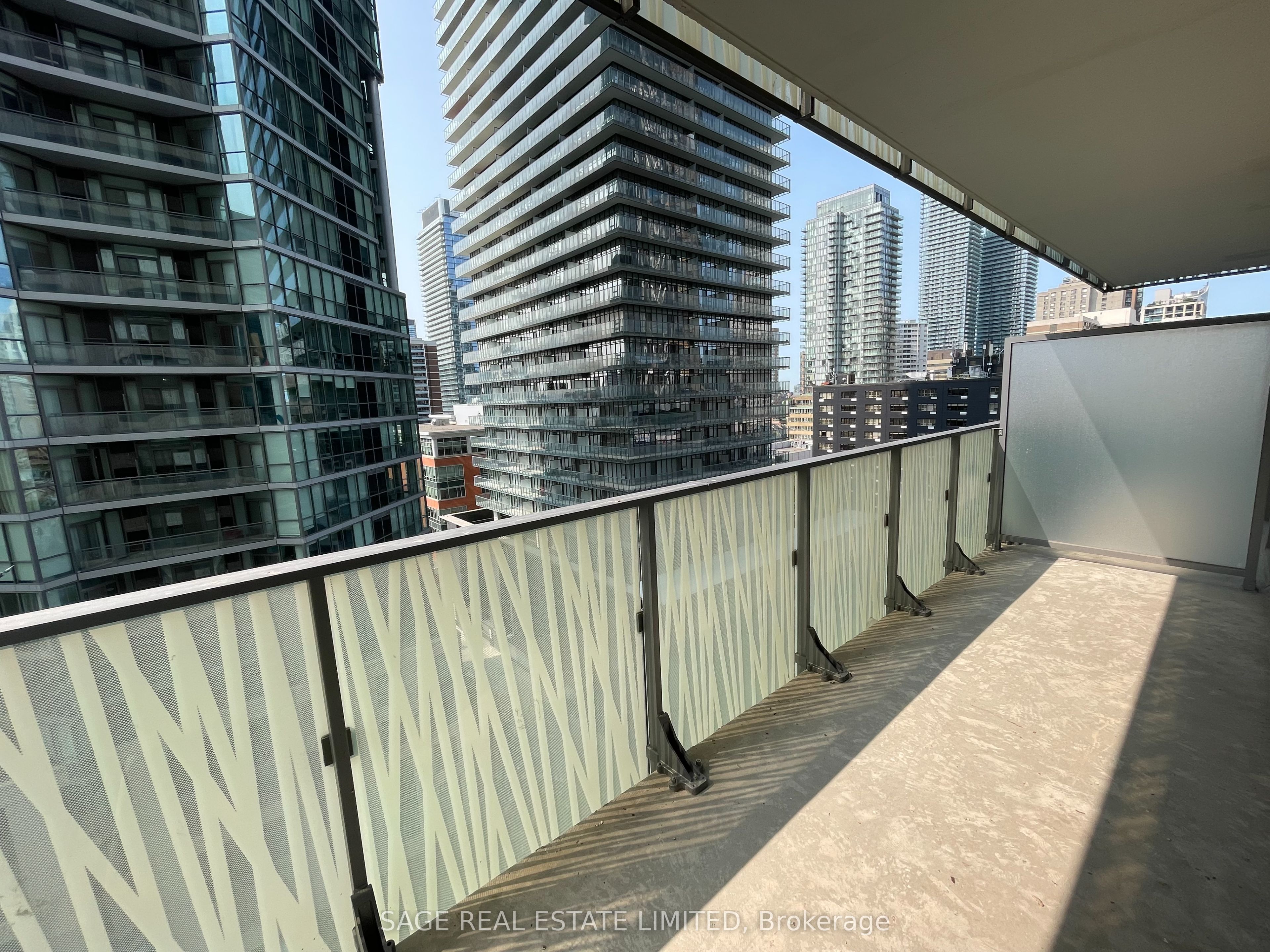 42 Charles Street E, #1003