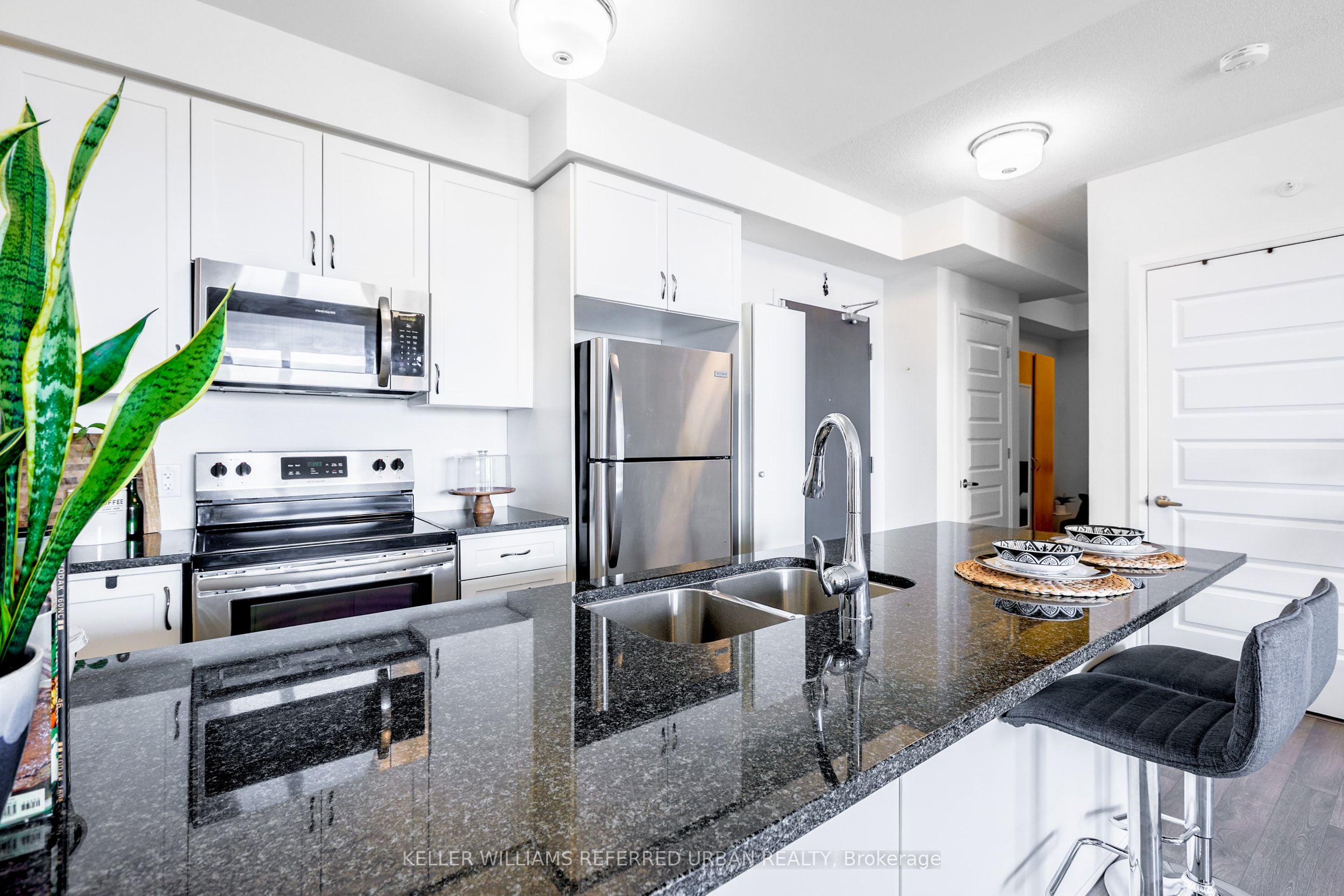 2 Adam Sellers Street, #206