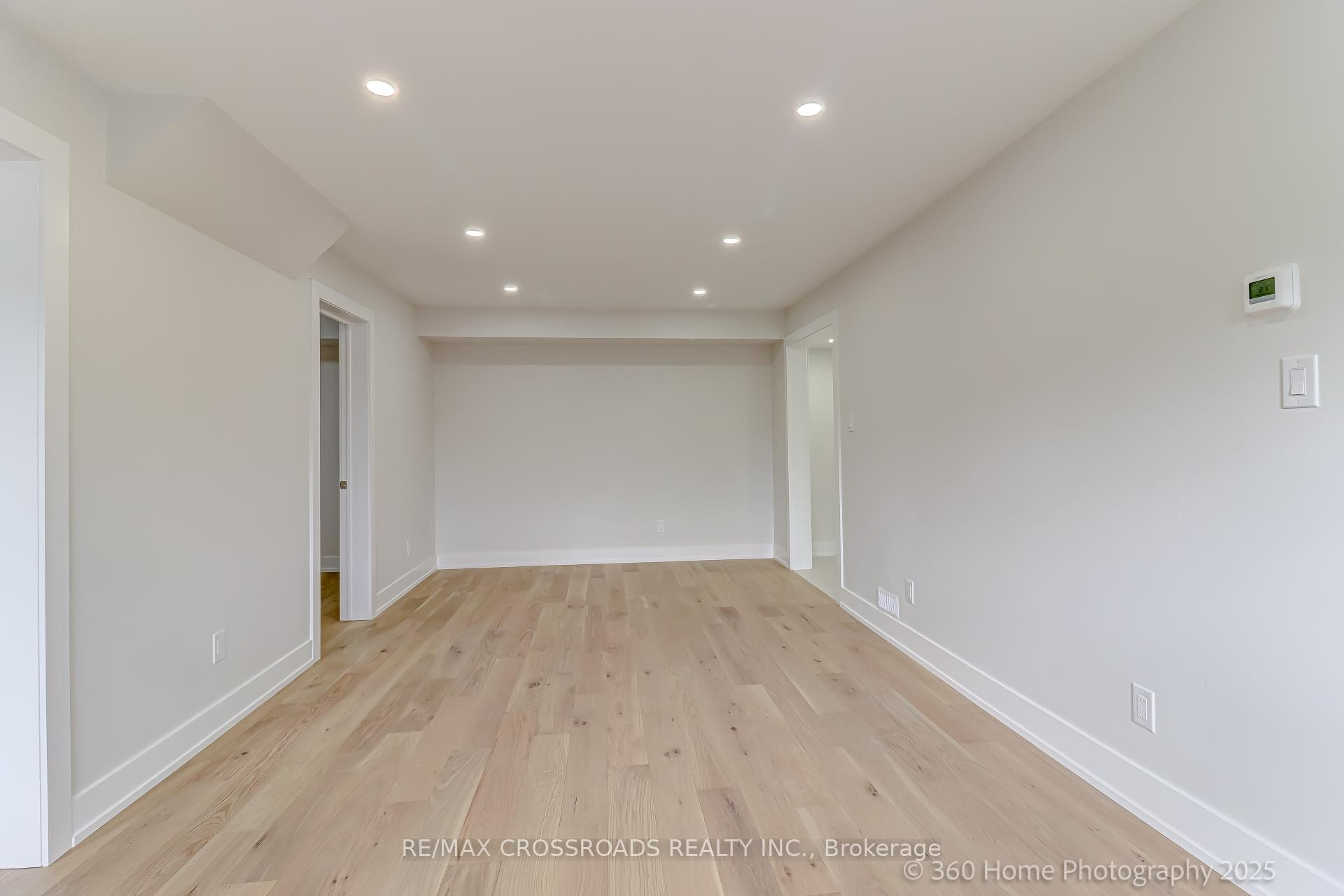 3 Bedrooms Condo at 70 Sidney Belsey,  Toronto For sale
