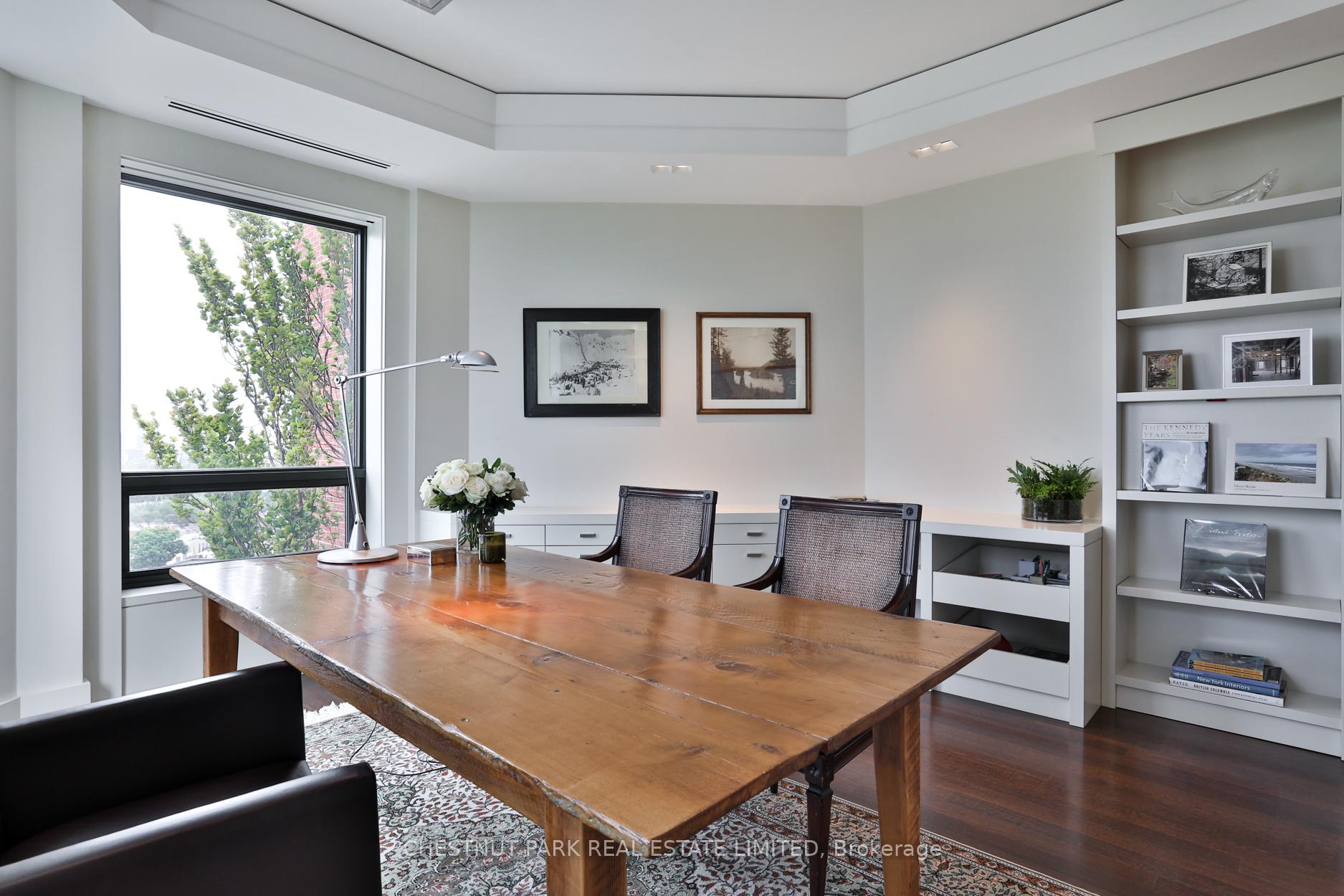 3 Bedrooms Condo at 33 Jackes,  Toronto For sale
