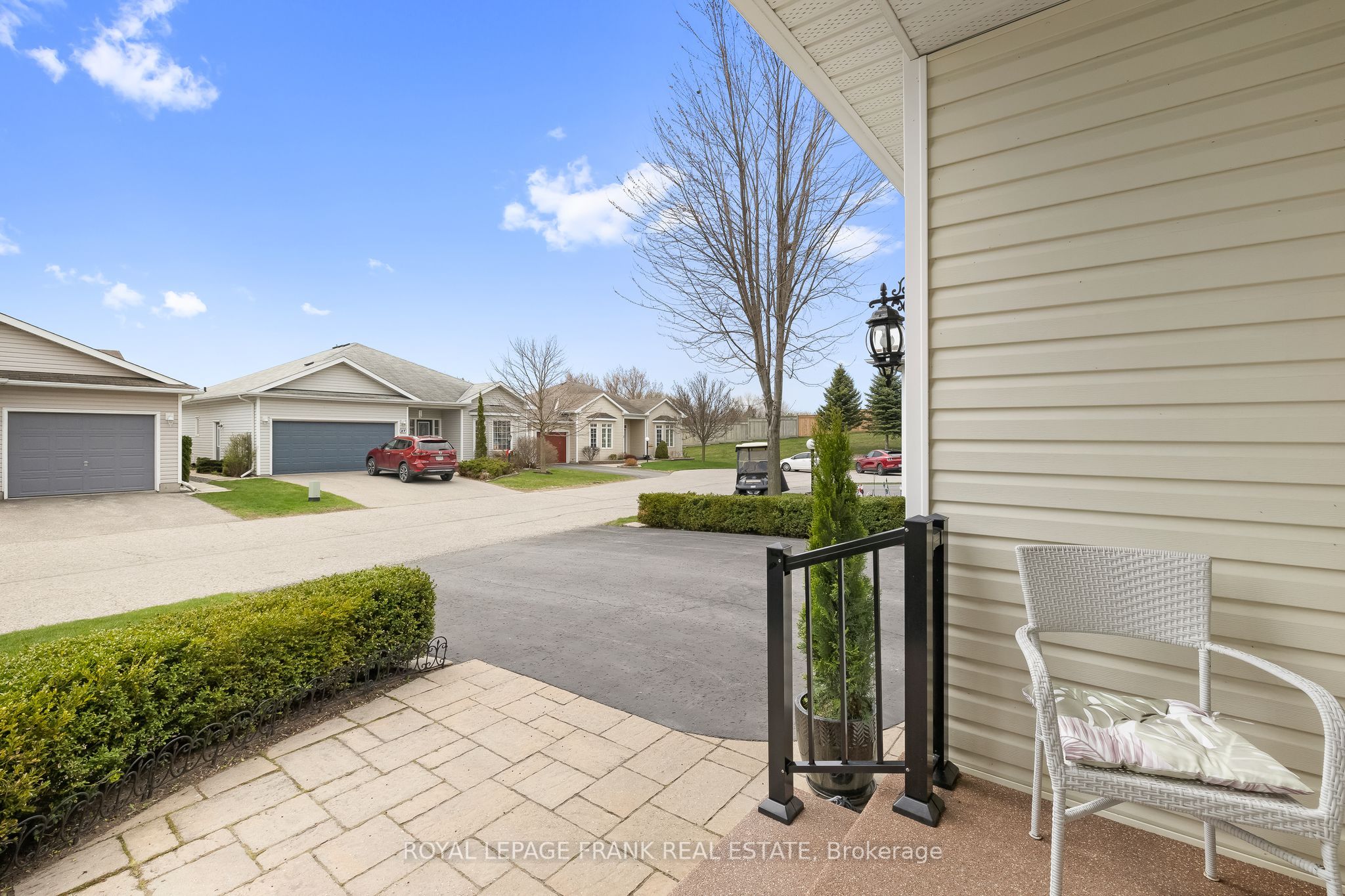 26 Kissingbridge Lane, Clarington, ON L1B 0B2