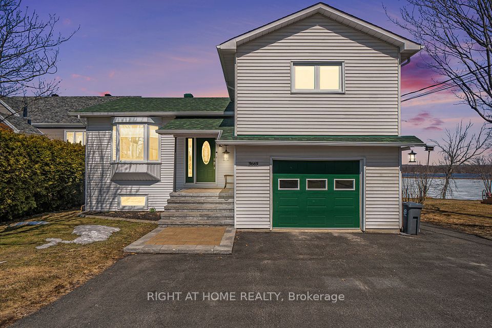 3669 Rue Principale