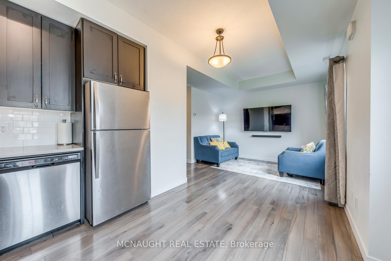 3 Bedrooms Condo at 9 Forbes, Toronto For sale